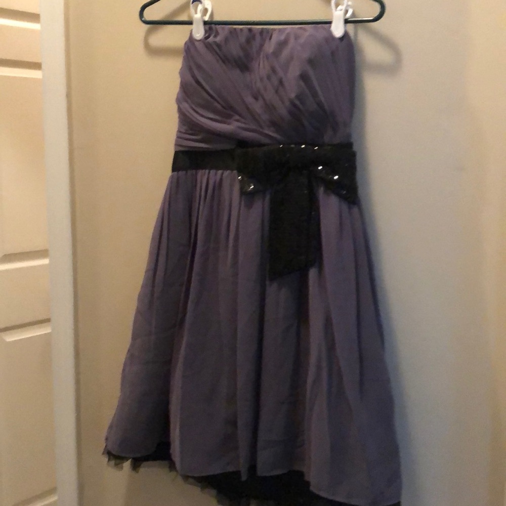 Cocktail length dress! Pretty lavender purple